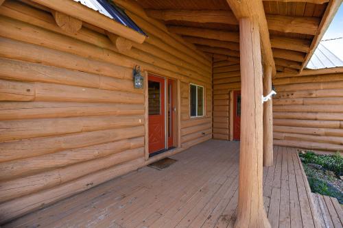 Bear Paw Lodge - image 5