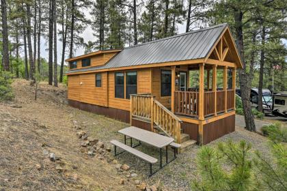 Modern Tiny Cabin - Fish Hike Ski and Soak! - image 5