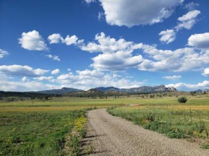 Navajo Peak Lodge - image 11