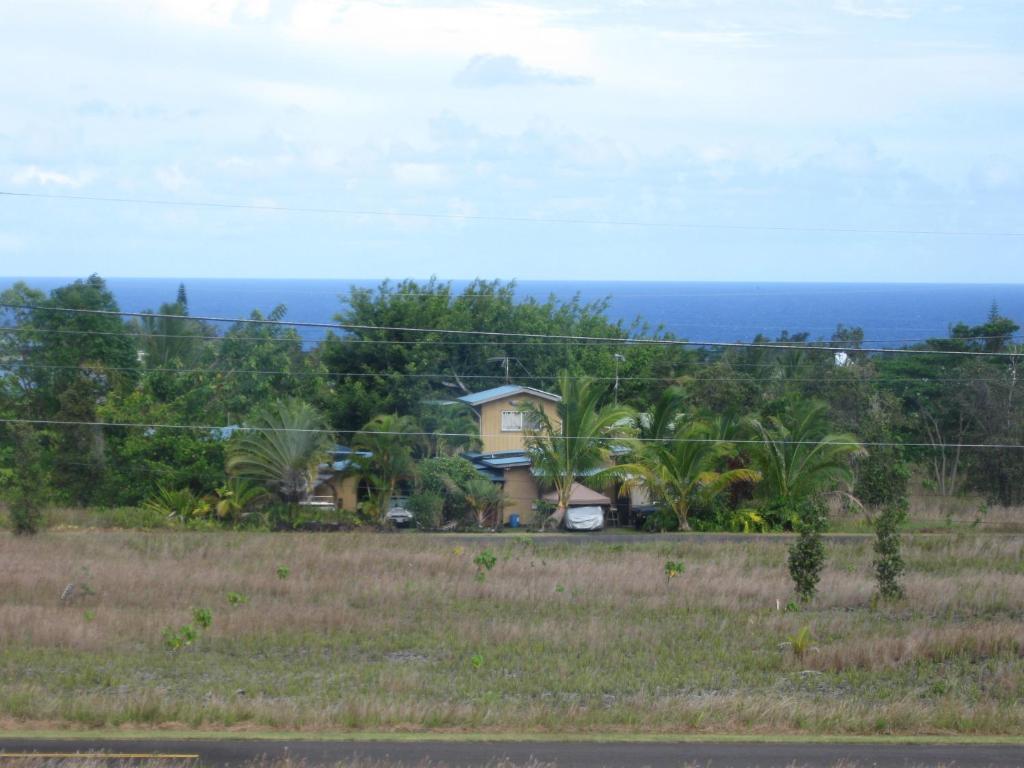 Nice Studio w/ AC near Kehena Beach and lava fields - image 5