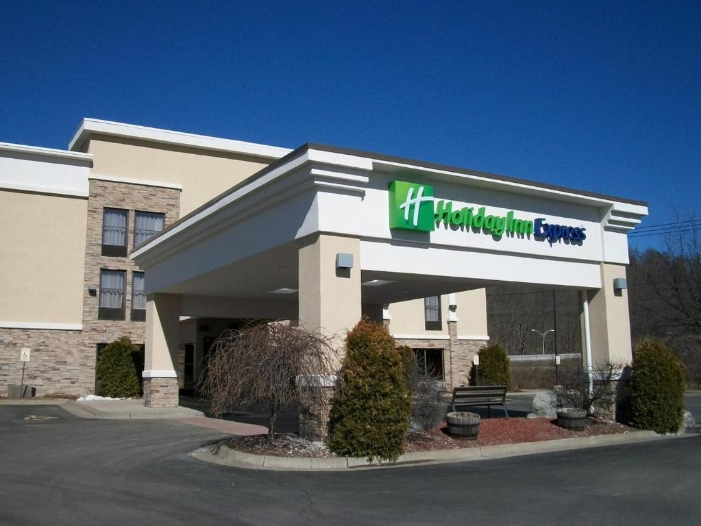 Holiday Inn Express Painted Post an IHG Hotel - image 5