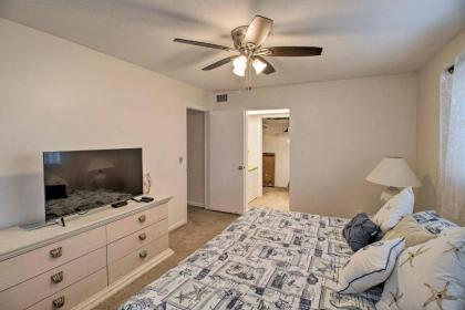 Cozy Palm Beach Gardens Condo with Pool Access! - image 13