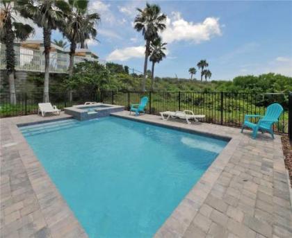 Cinnamon Beach Nautilus Ocean Front 6 Bedrooms Sleeps 12 Private Pool - image 1