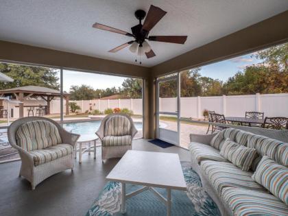 Dream Haven 3 Bedrooms Private Pool Game Room WiFi Sleeps 8 - image 10