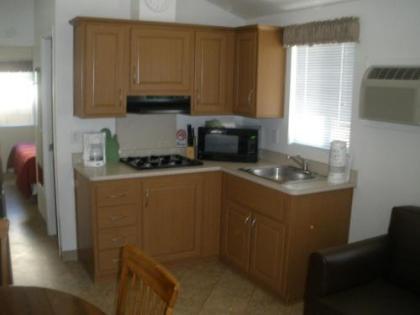 Palm Springs Camping Resort Cottage 1 - image 3