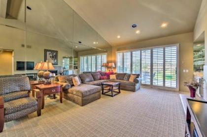 Private Palm Desert Townhome with Pool On Golf Course - image 5