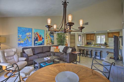 Luxury Palm Desert Condo with Patio on Golf Course! - main image