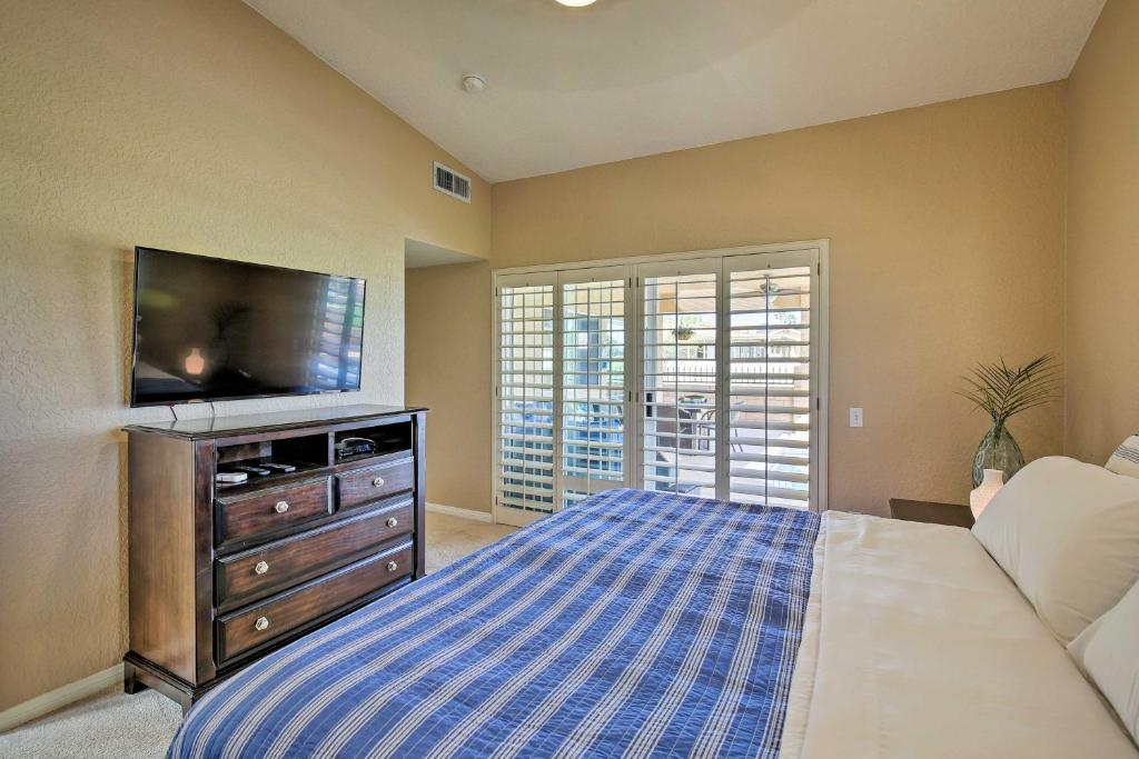 Upscale Home with Private Pool and Theater Room! - image 2