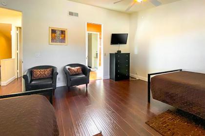 Del Sol Condo - image 11