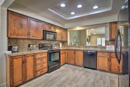 Willow Greens Townhome- Golf and Pool Access! - image 7