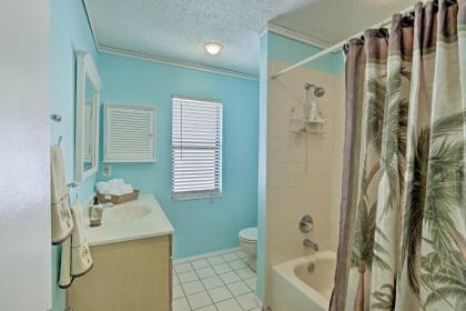 Pet-Friendly Home with Fire Pit - 10 Mins to Gulf! - image 14