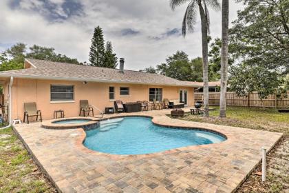 Dog Friendly Escape with Hot tub 1 mi to Beach Palm Harbor