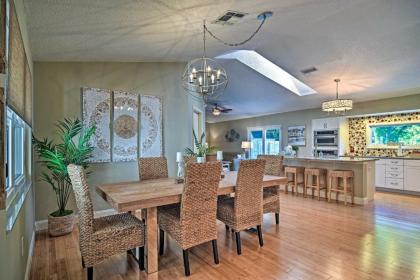 Stylish Palm Harbor Escape with Outdoor Oasis! - image 1