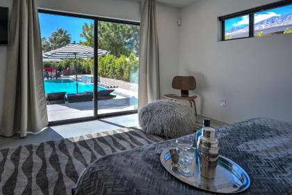 Best in Palm Springs • Featured in Dwell • 5 Bedrooms & All En Suite Baths - image 4