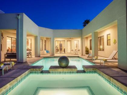 Holiday homes in Palm Springs California