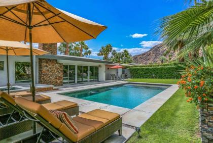 Palm Springs Luxury Retreat - image 1