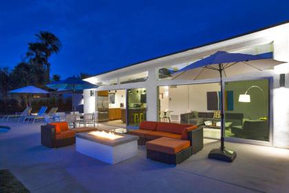 Sleek Retreat - image 4