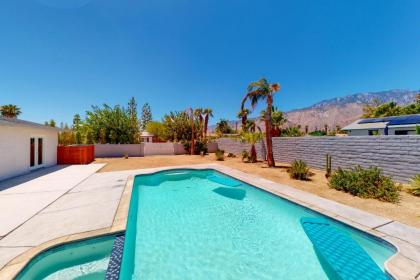 Holiday homes in Palm Springs California