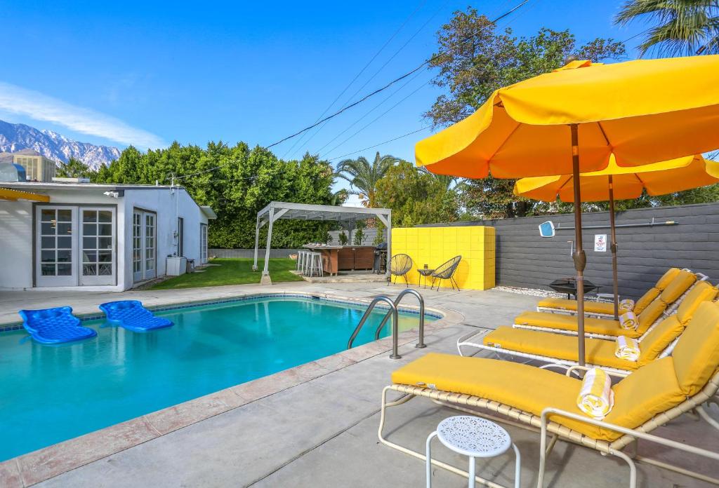 Palm Springs Pool Bungalow - main image