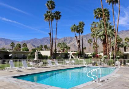 Holiday homes in Palm Springs California