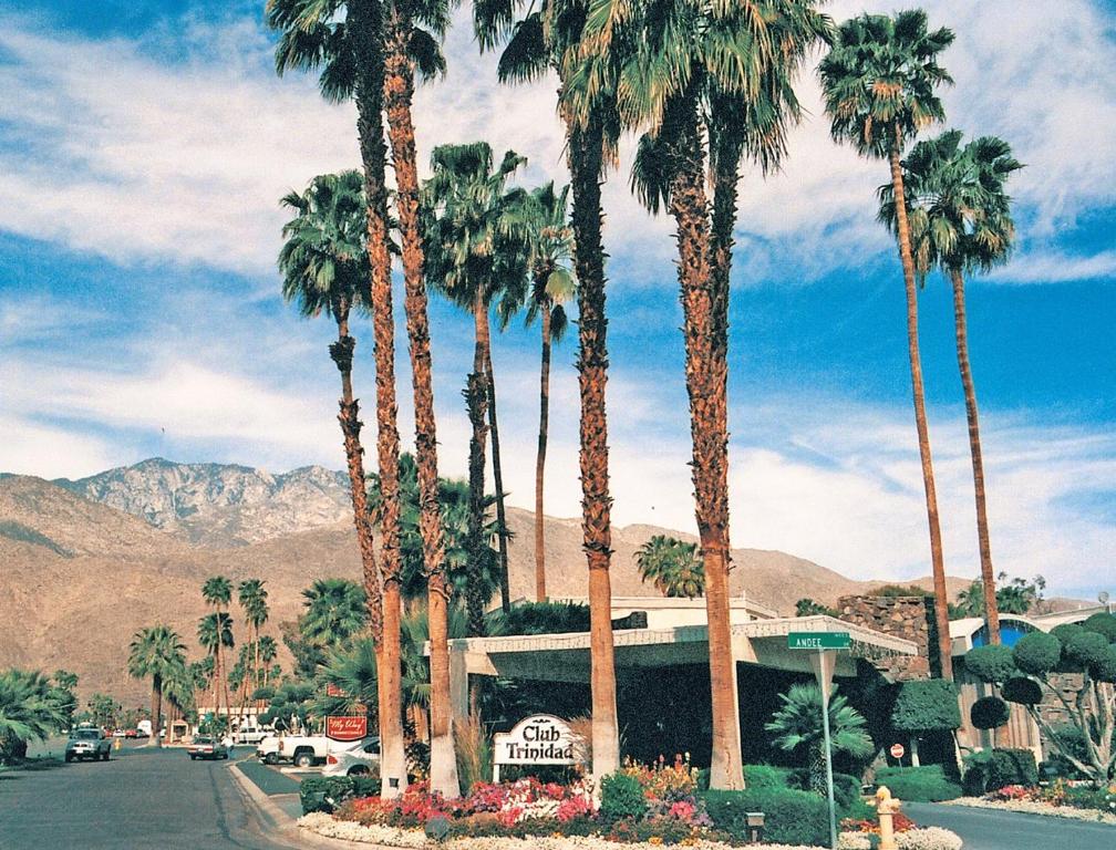 Fully Furnished Vacation Condos 5 mins From Palm Springs - main image