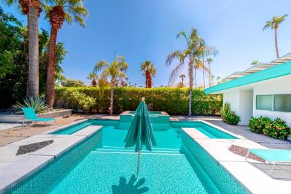 Holiday homes in Palm Springs California