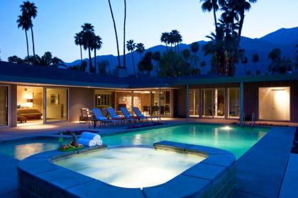 Palm Springs Perfection - image 7