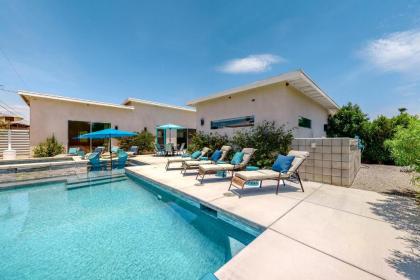 Holiday homes in Palm Springs California