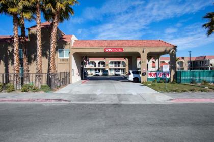 OYO Hotel Palmdale - Antelope Valley - image 10