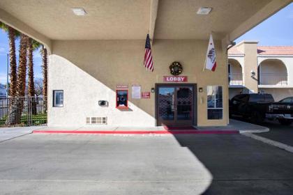 OYO Hotel Palmdale - Antelope Valley - image 8