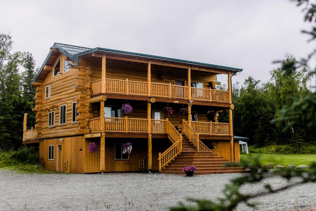 Alaska Knotty Pine B&B - main image