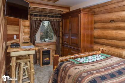 Alaska Knotty Pine B&B - image 14