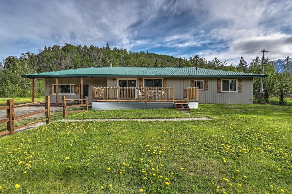 Palmer Home with Deck Yard and Mountain Views - main image