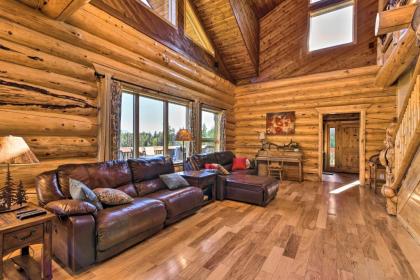 Legacy Mountain Lodge 40-Acre Ranch with Views! - image 8