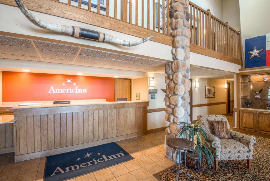 AmericInn by Wyndham Pampa Event Center - image 3