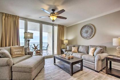 Breezy Oceanfront Panama Beach Condo with Pool Access