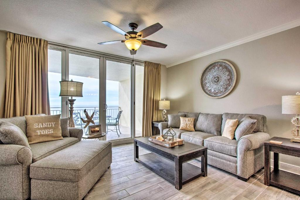 Breezy Oceanfront Panama Beach Condo with Pool Access - main image