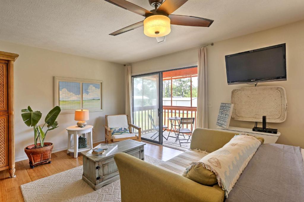 Cute PCB Studio Condo by Lake Powell with Pool Access - main image