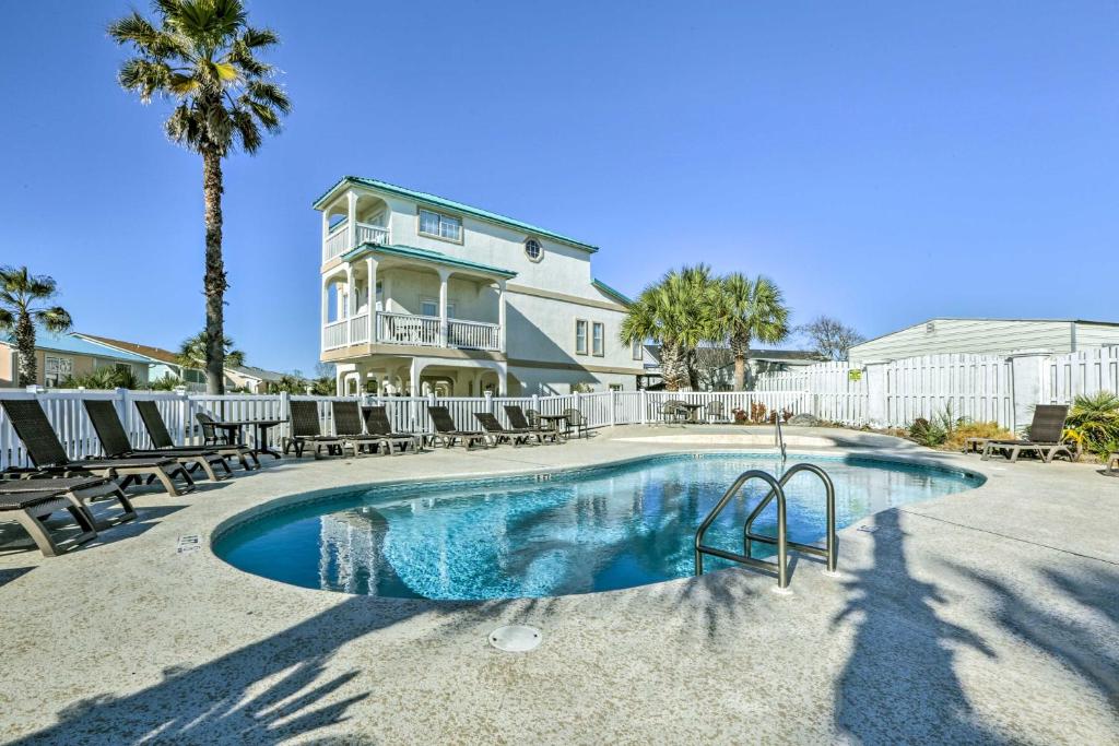 Ocean View Townhome Near Pier Park - Walk to Beach - main image