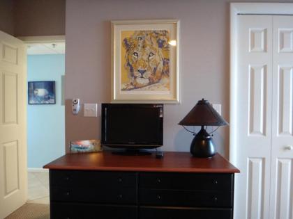 High Pointe Condos - image 2