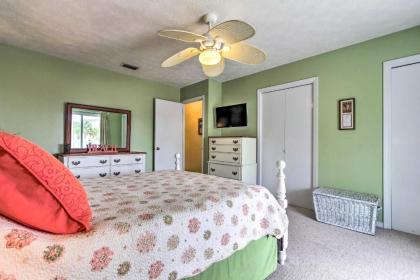 Townhome with Private Yard Walk to Beach and Dining! - image 12