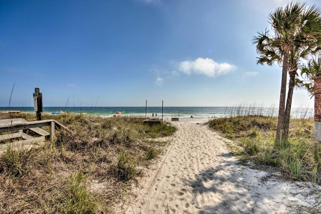 Coastal PCB Cottage with Pool and BBQ 1Block to Beach! - image 2