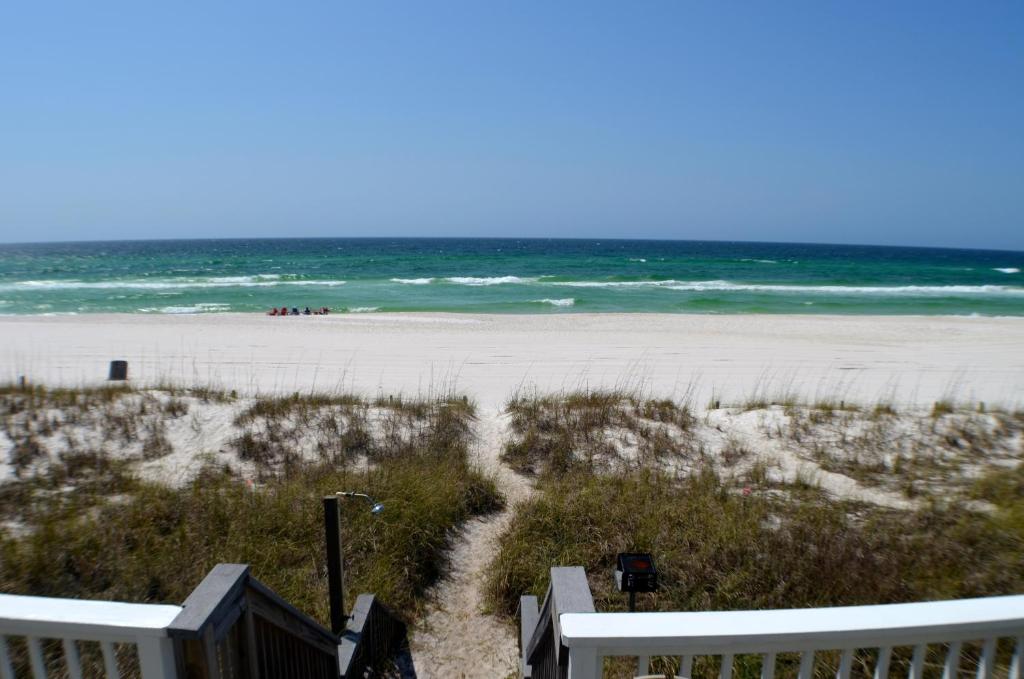 A View to Sea! West End! Sleeps 14! Hot Tub! - image 3