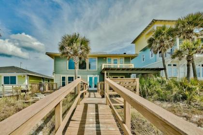 Sandy Bottoms - Fabulous West End Beach House & Hot Tub! - image 2