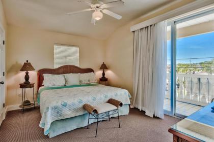 Bella Casa - 5 Bdrm Directly on the Beach & Huge Swim Spa! - image 11