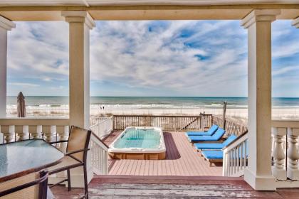 Bella Casa - 5 Bdrm Directly on the Beach & Huge Swim Spa! - image 15