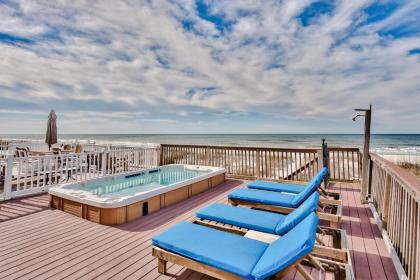 Bella Casa - 5 Bdrm Directly on the Beach & Huge Swim Spa! - image 4