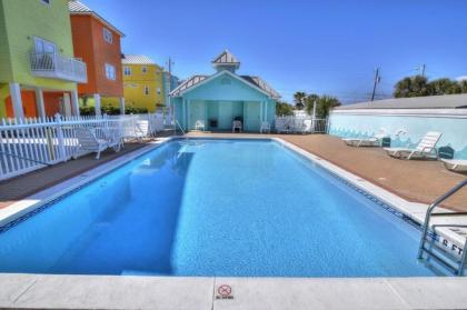 Sun of a Beach - Beautiful Home next to Pier Park - Swimming Pool! - image 5