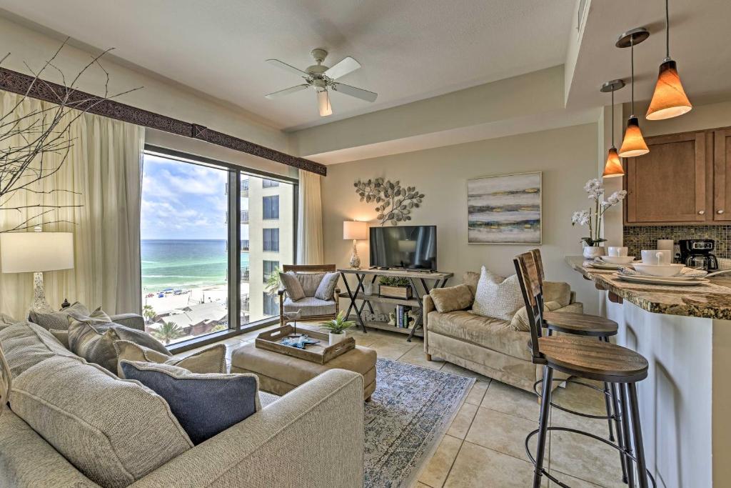 PCB Condo Ocean View Balcony and Beach Access - image 3