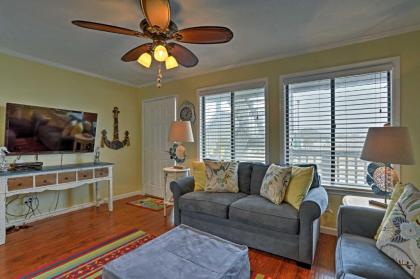 Cozy Panama City Beach Condo Less than 1 Block to the Gulf Panama City